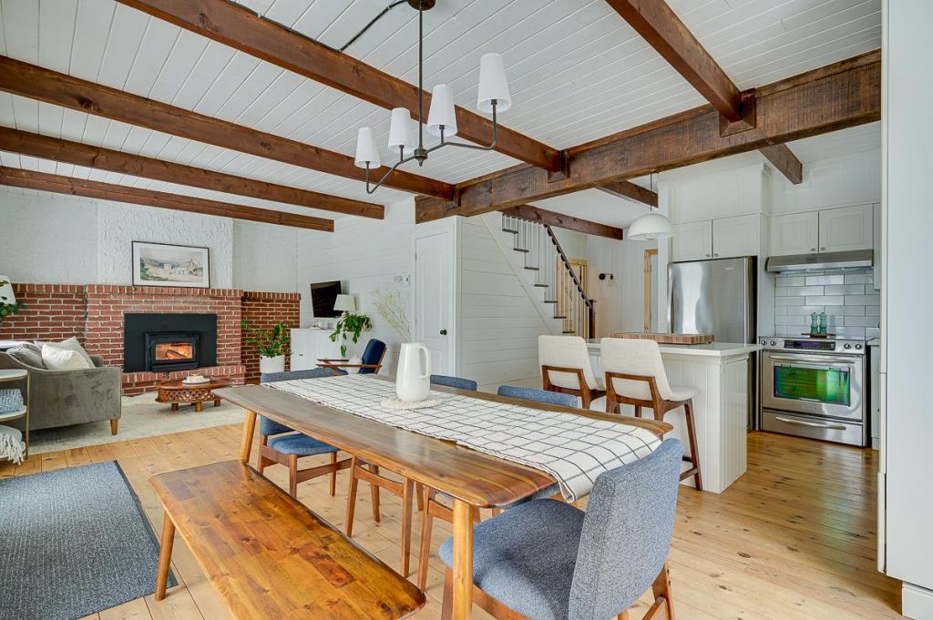 Maison coup de cœur dans un charmant coin des Laurentides