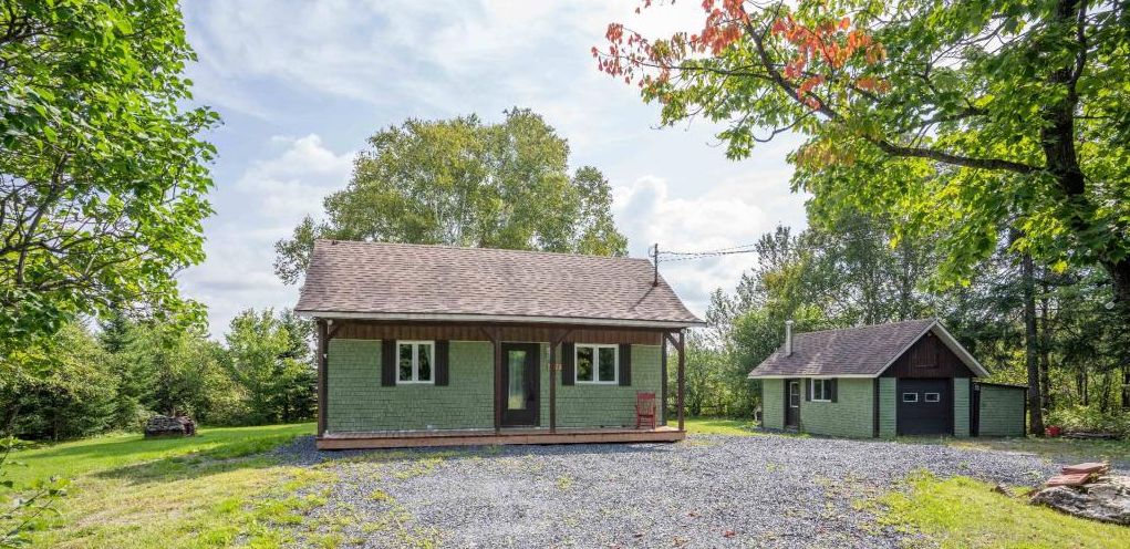 Charmante petite maison de campagne à 105 000 $