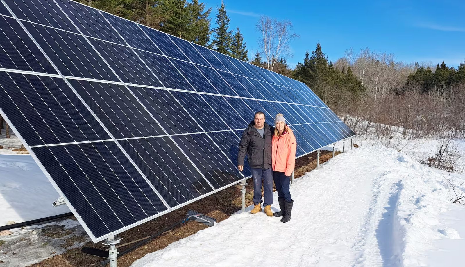 Ils laissent tomber Hydro-Québec, faute de réseau, et deviennent autosuffisants