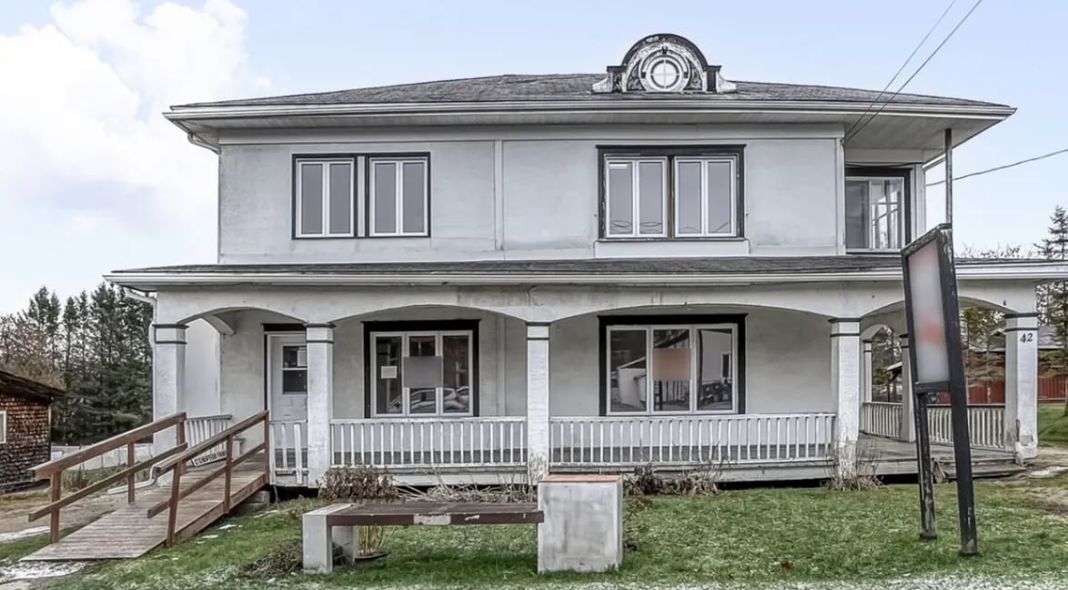 Cette maison est à vendre pour 35 000 $ et pourrait devenir votre petit paradis