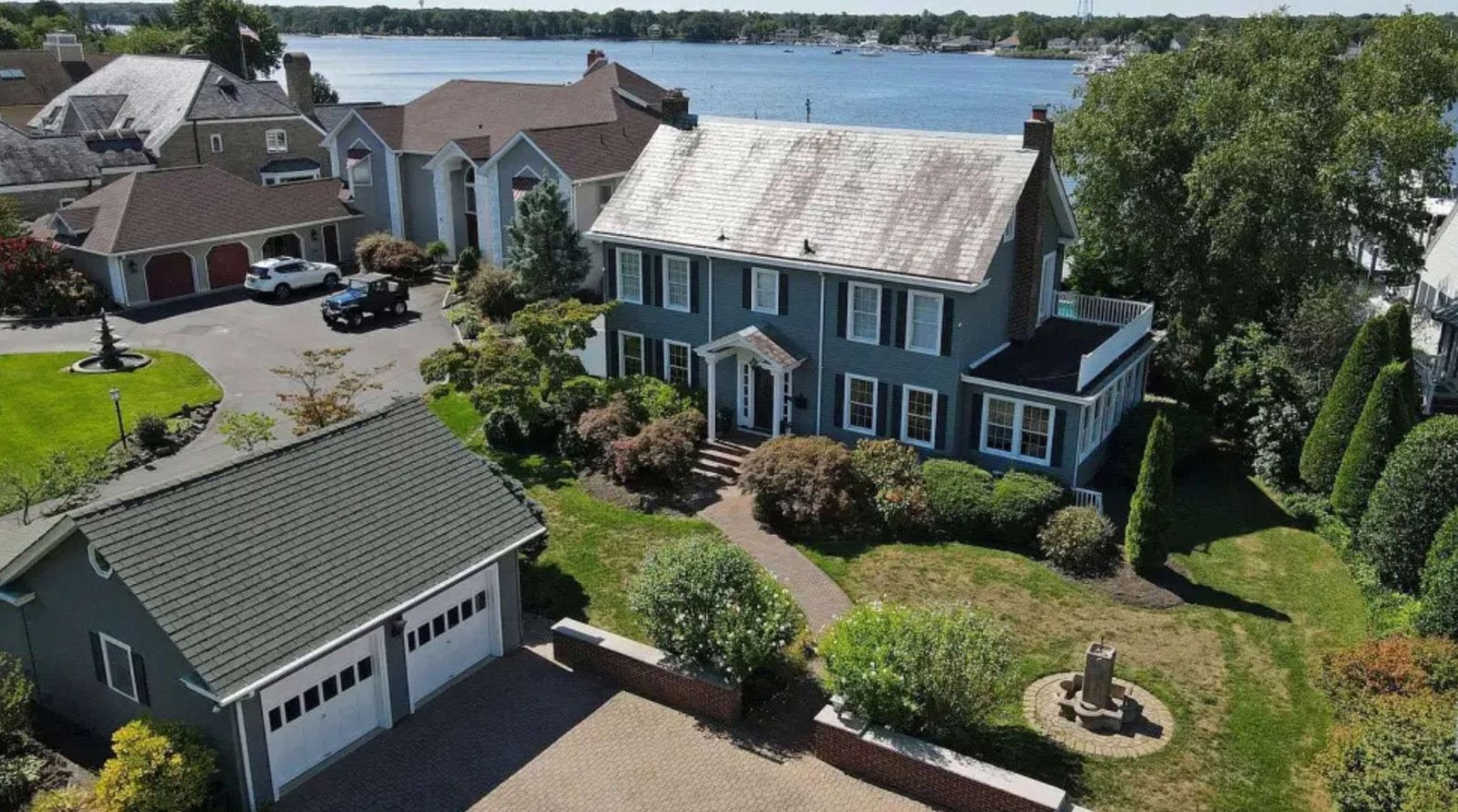 L’emblématique maison utilisée dans le film Amityville a été vendue pour 1,46 million de dollars.