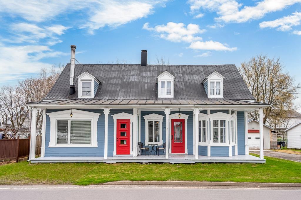 Si belle! Cette sublime maison de 143 ans est la perle rare que vous attendiez tant