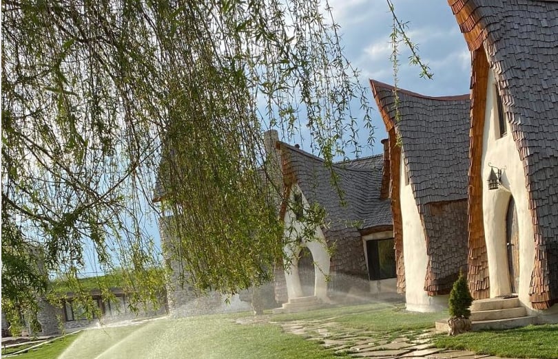 Ce château a l'air directement inspiré d'un conte de fées !