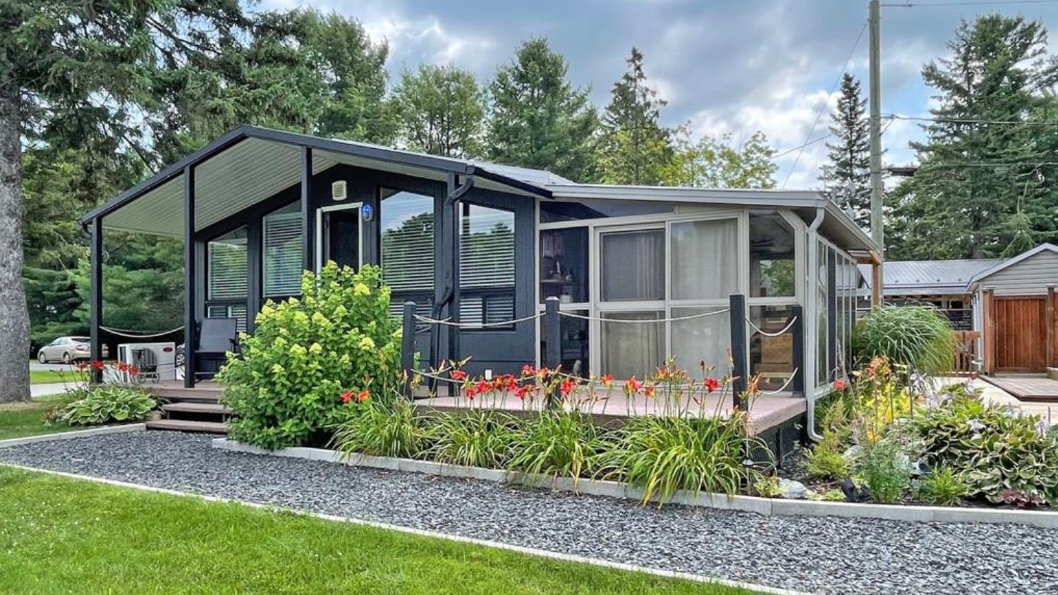 Mignon chalet sur le bord d'un lac à seulement 30 minutes de Québec