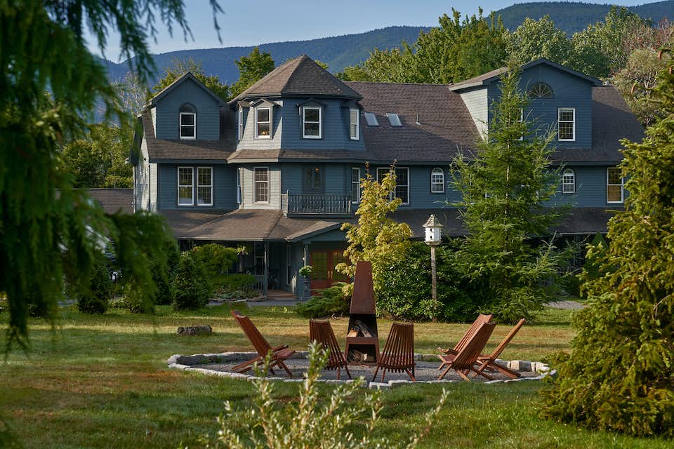 Un frère et sa sœur ont transformé cette maison victorienne de 1890 en un magnifique hôtel 