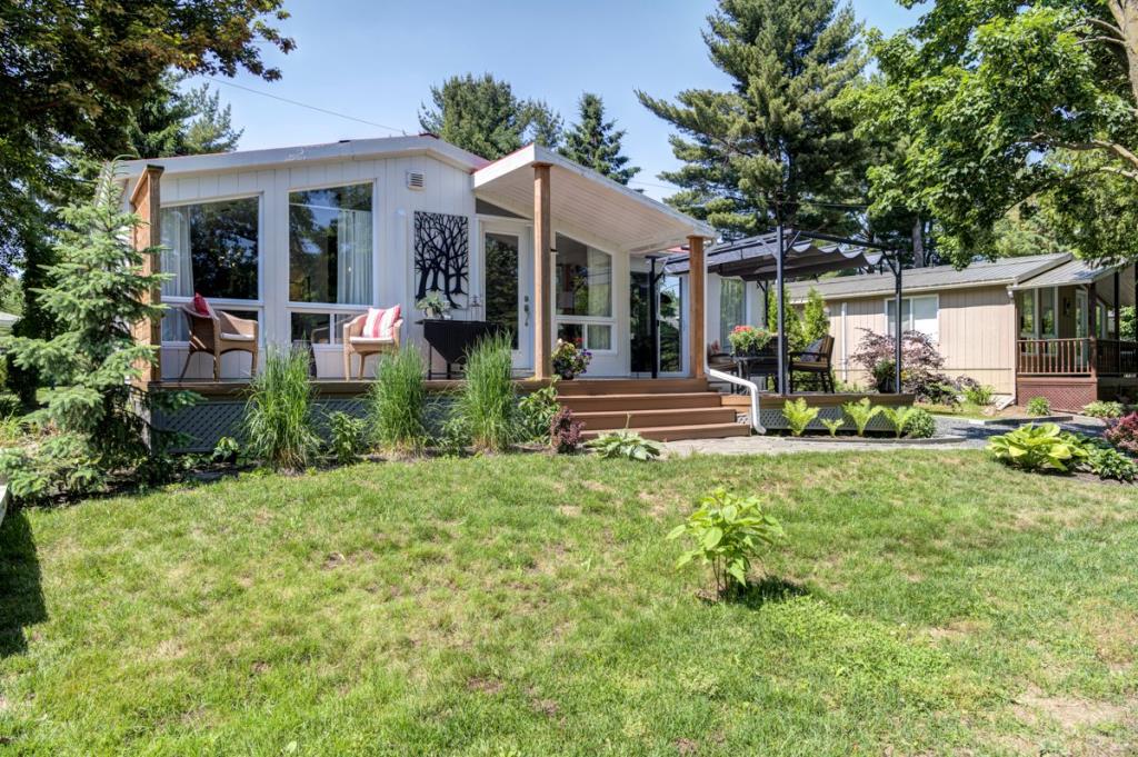 Vous vous sentirez chaque jour en vacances dans ce cottage riverain splendidement rénové