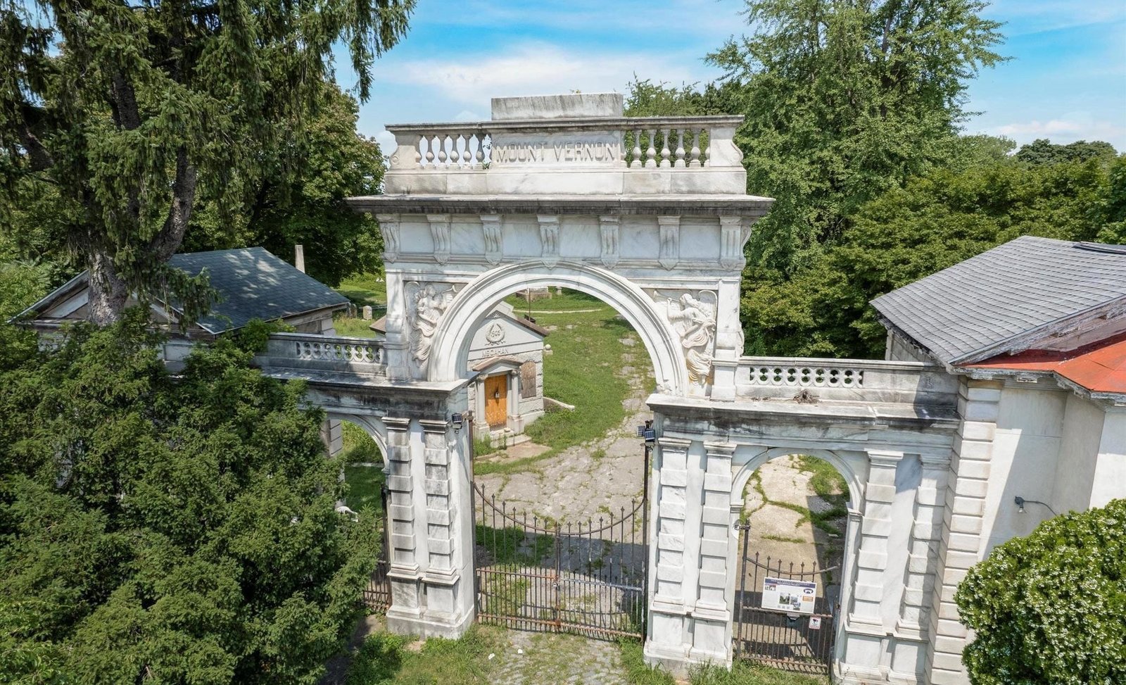 Un cimetière victorien est à la recherche d'un nouveau propriétaire