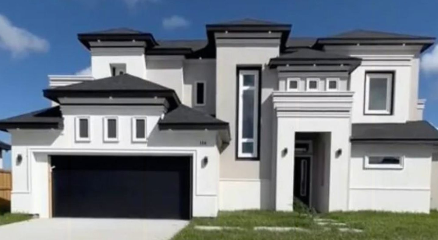 Les Québécois n'en reviennent pas en voyant quel genre de maison on peut se payer au Texas avec 359 000$. 