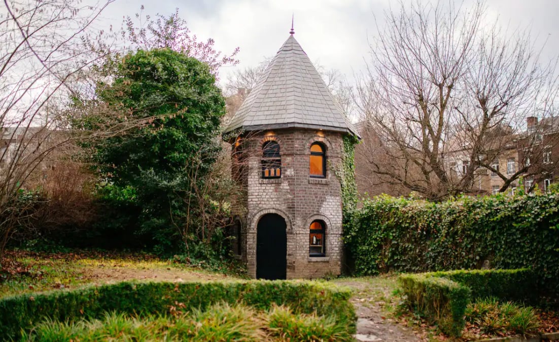 Le plus petit AirBnb du monde est un pigeonnier et l'intérieur est magnifique