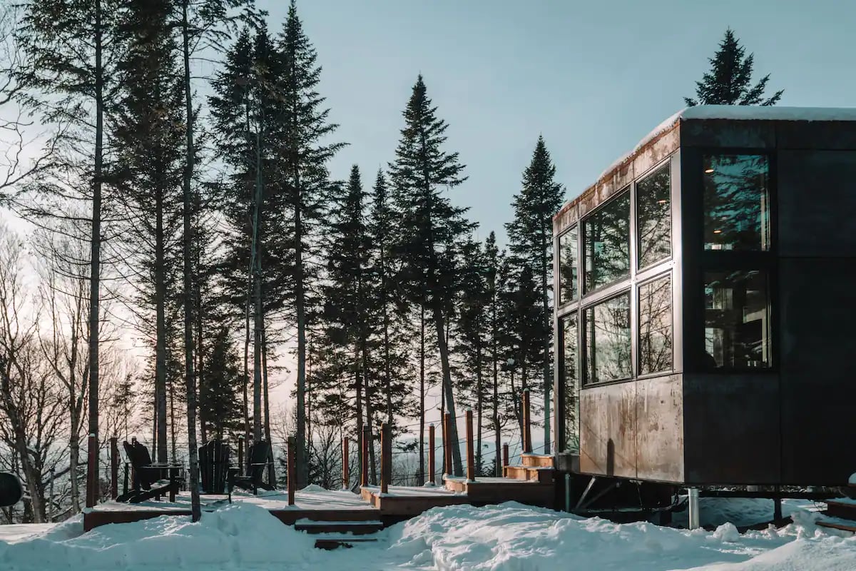  Venez expérimenter un chalet minimaliste rafiné!