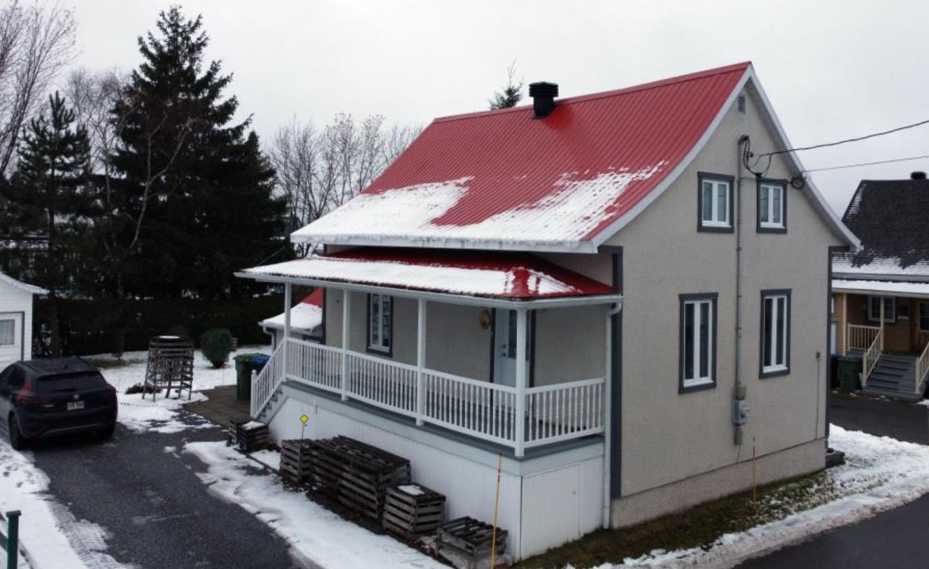 Vendue meublée ! Coquette maison de six chambres près de tous les services