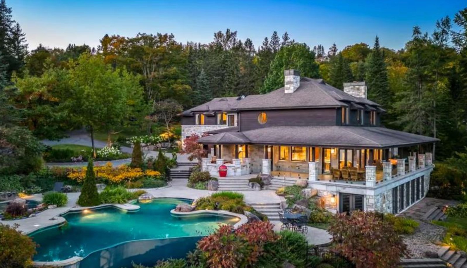 L'ancienne maison de Patrick Roy est finalement vendue pour environ 40 % de moins que le prix affiché