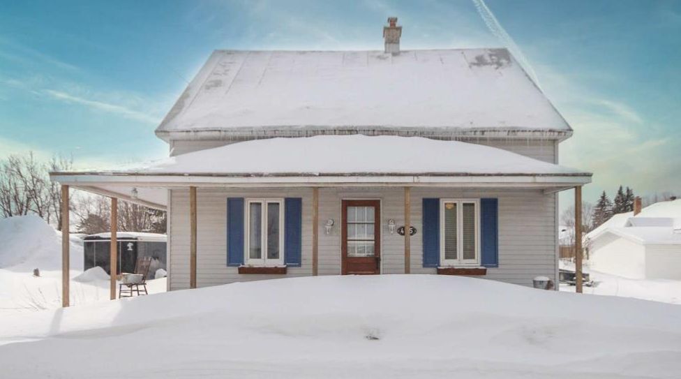 Cachet phénoménal, 4 chambres, jolie cour: cette centenaire à 249 900$ séduit dès les premiers instants