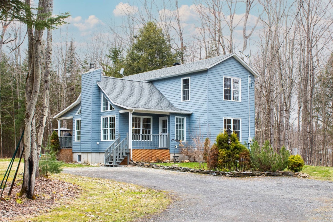 Votre petit coin de paradis vous attend ici sur cette propriété de 371 433 pi²
