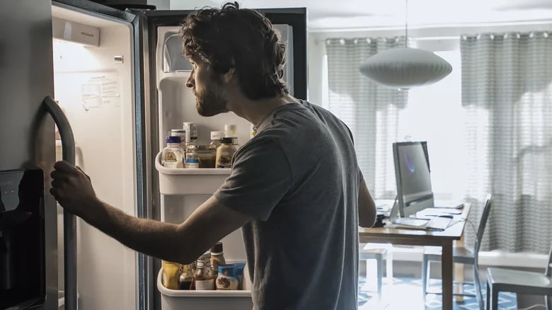 11 signes préoccupants que vous ne pouvez pas ignorer et qui indiquent qu'il est temps de remplacer votre réfrigérateur