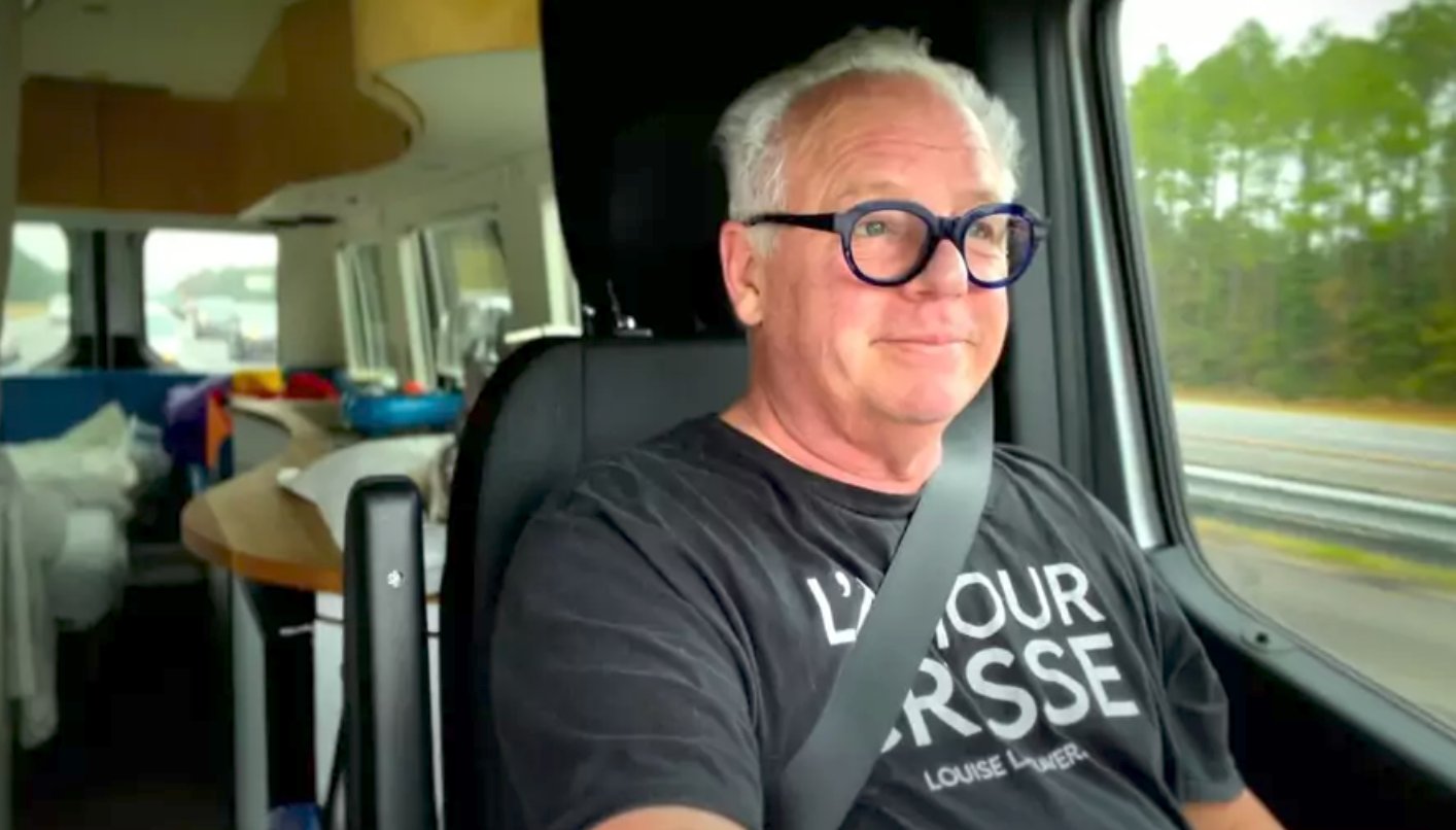 Luc Senay et sa conjointe n'ont plus de maison et vivent maintenant dans une fourgonnette