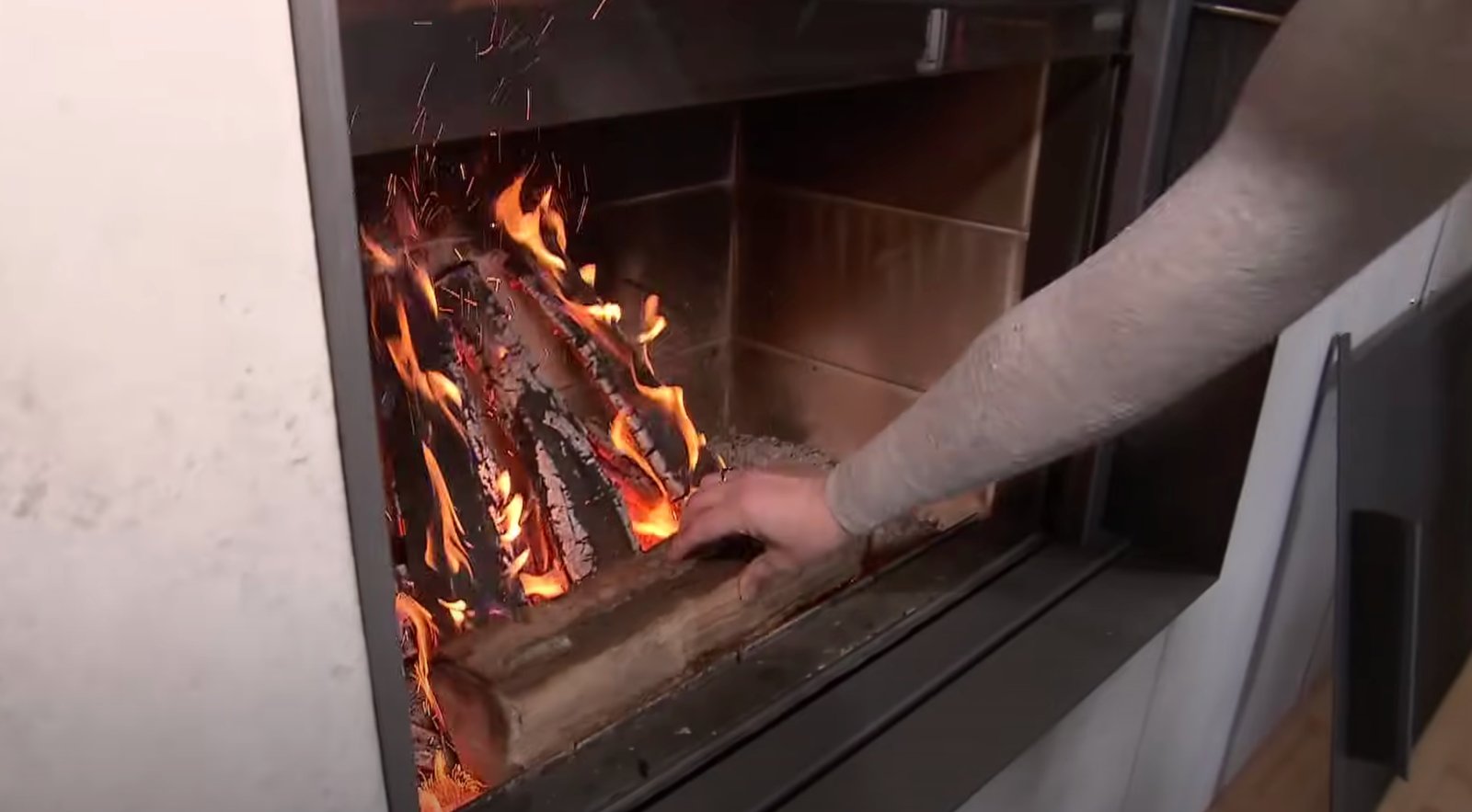 C'est bientôt la fin pour les foyers au bois décoratifs ou d’ambiance.