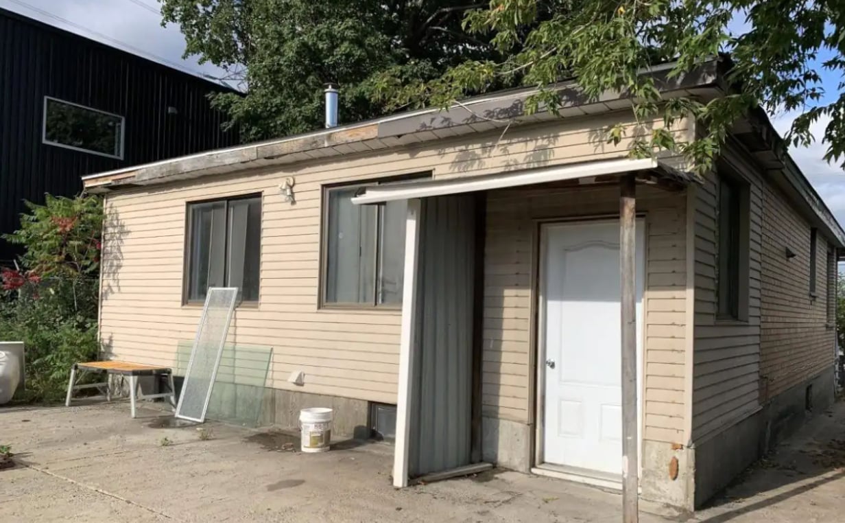 Voici ce que vous pouvez vous permettre comme maison à vendre pour moins de 300 000 $ à Montréal.