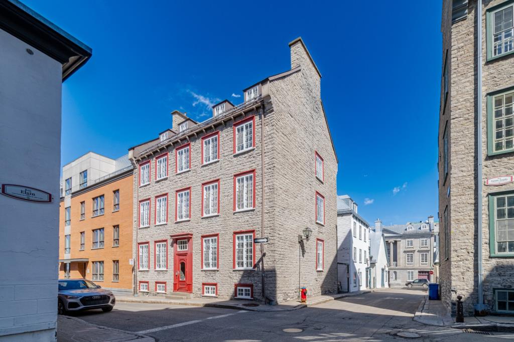 Superbe condo au cachet ancien à 189 000 $ au cœur du Vieux-Québec
