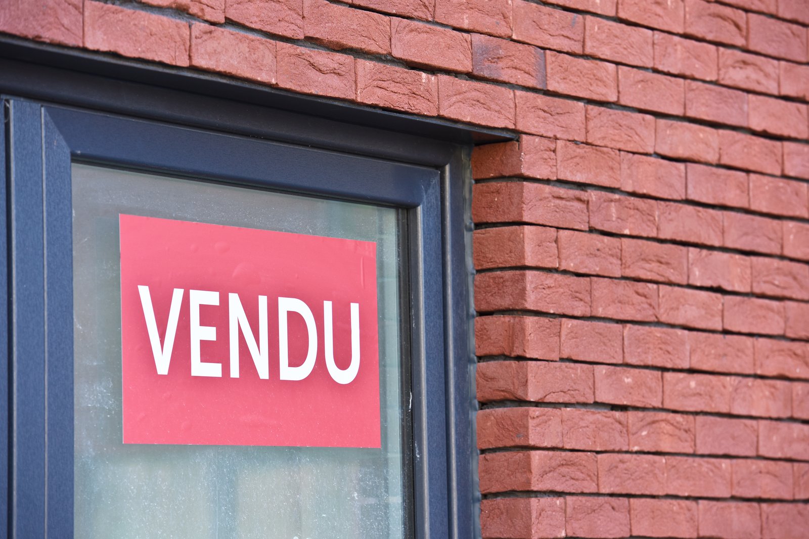 Est-il préférable de vendre sa propriété avant d'en acheter une autre ?