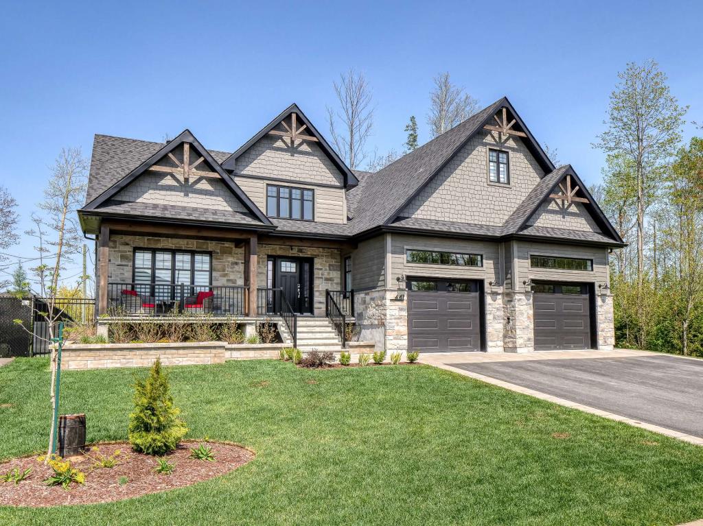 Magnifique, clés en main, décorée avec goût et chaleureuse: une maison coup de cœur!