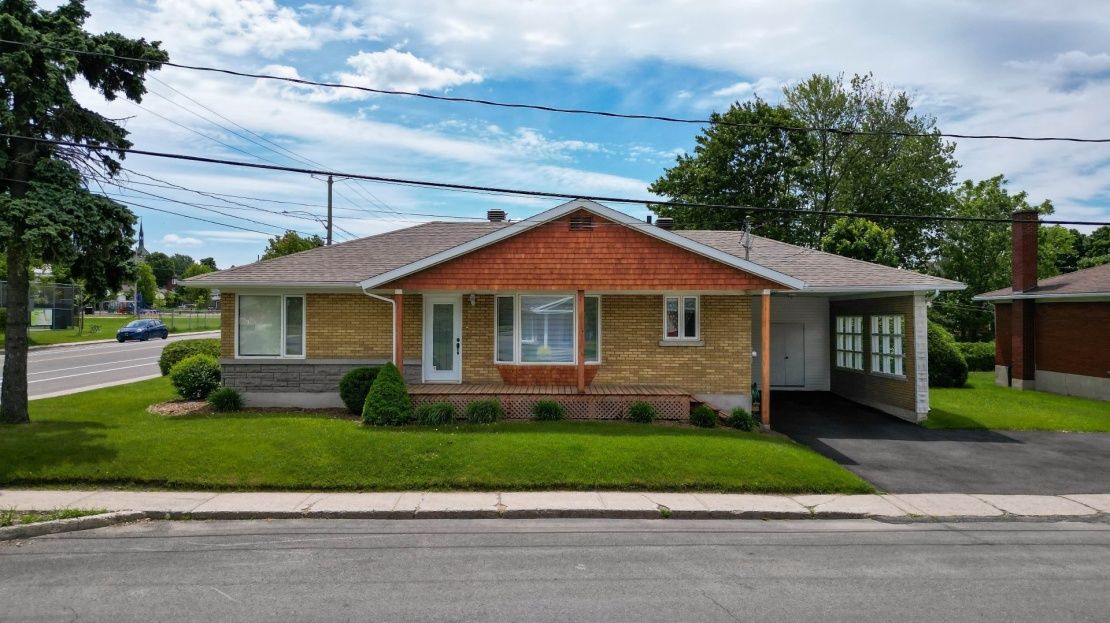 Charmante maison de 299 900 $ nouvellement sur le marché