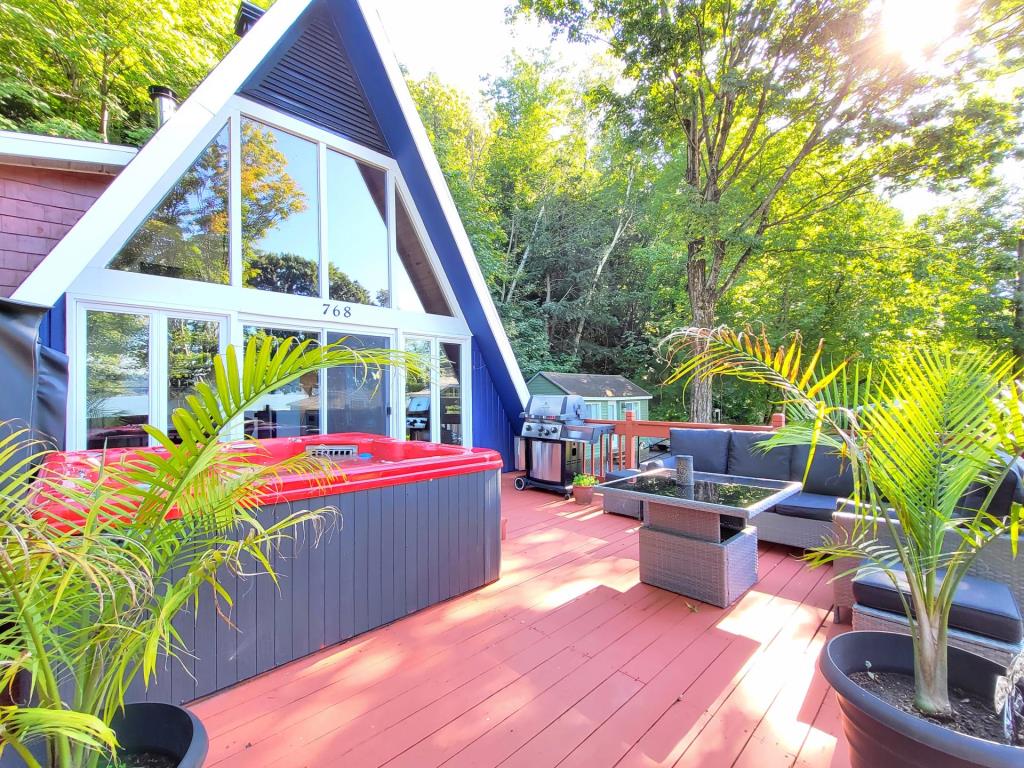 Joli refuge avec vue sur l'eau à vous pour 275 000$