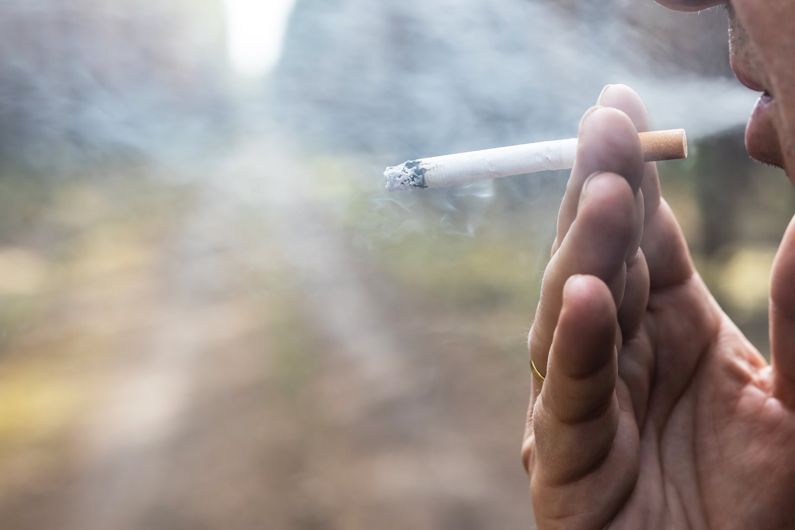 De nombreux locataires sont forcés de subir la fumée secondaire de leurs voisins fumeurs