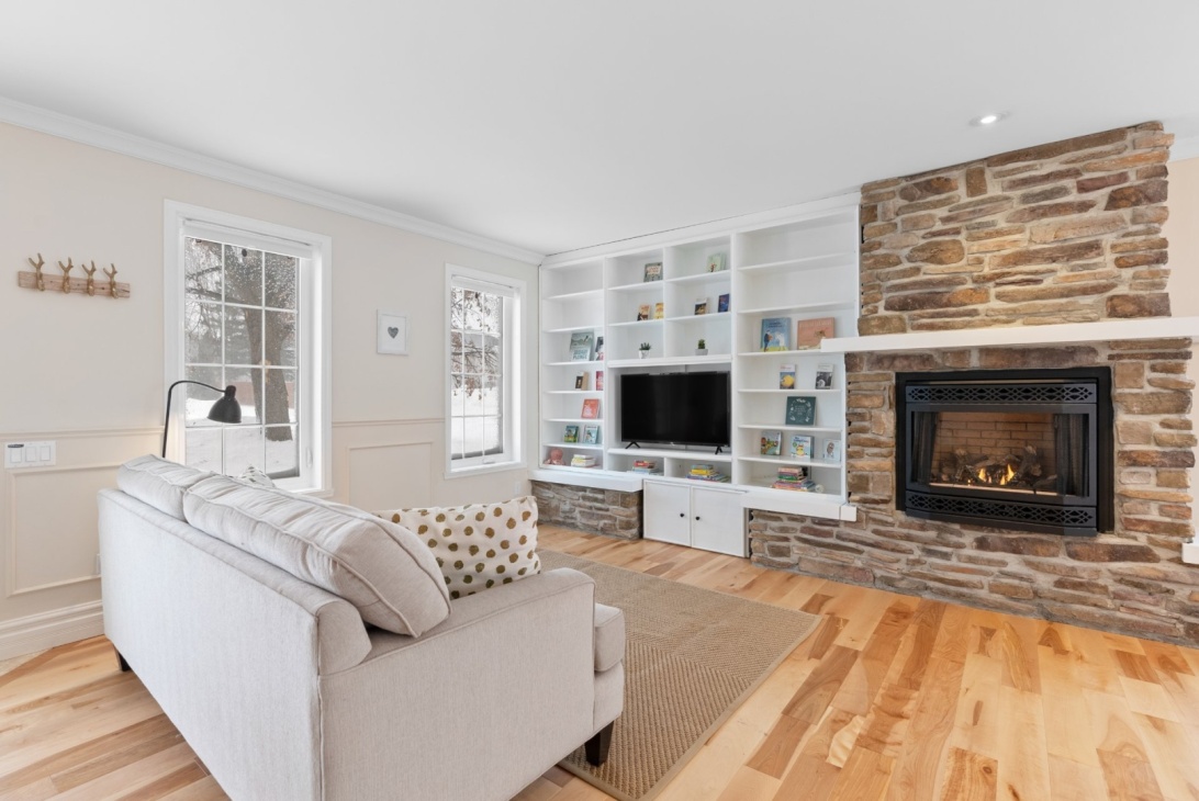 Nouvelle sur le marché! Magnifique cottage situé dans un secteur prisé près de tous les services