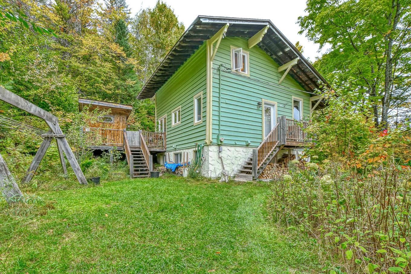 Charmante propriété de 385 000 $ située dans les montagnes Laurentiennes