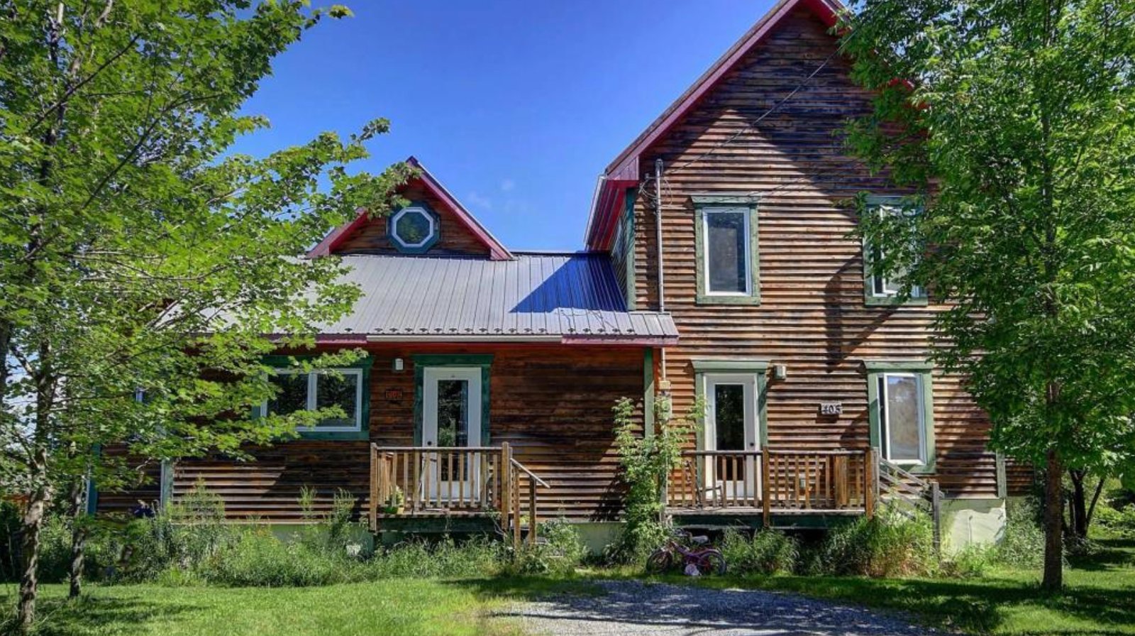 Magnifique maison champêtre à vendre au coeur des Cantons-de-l'Est