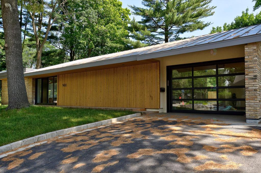 Sauvée de la démolition, cette maison de 1955 fait maintenant sensation