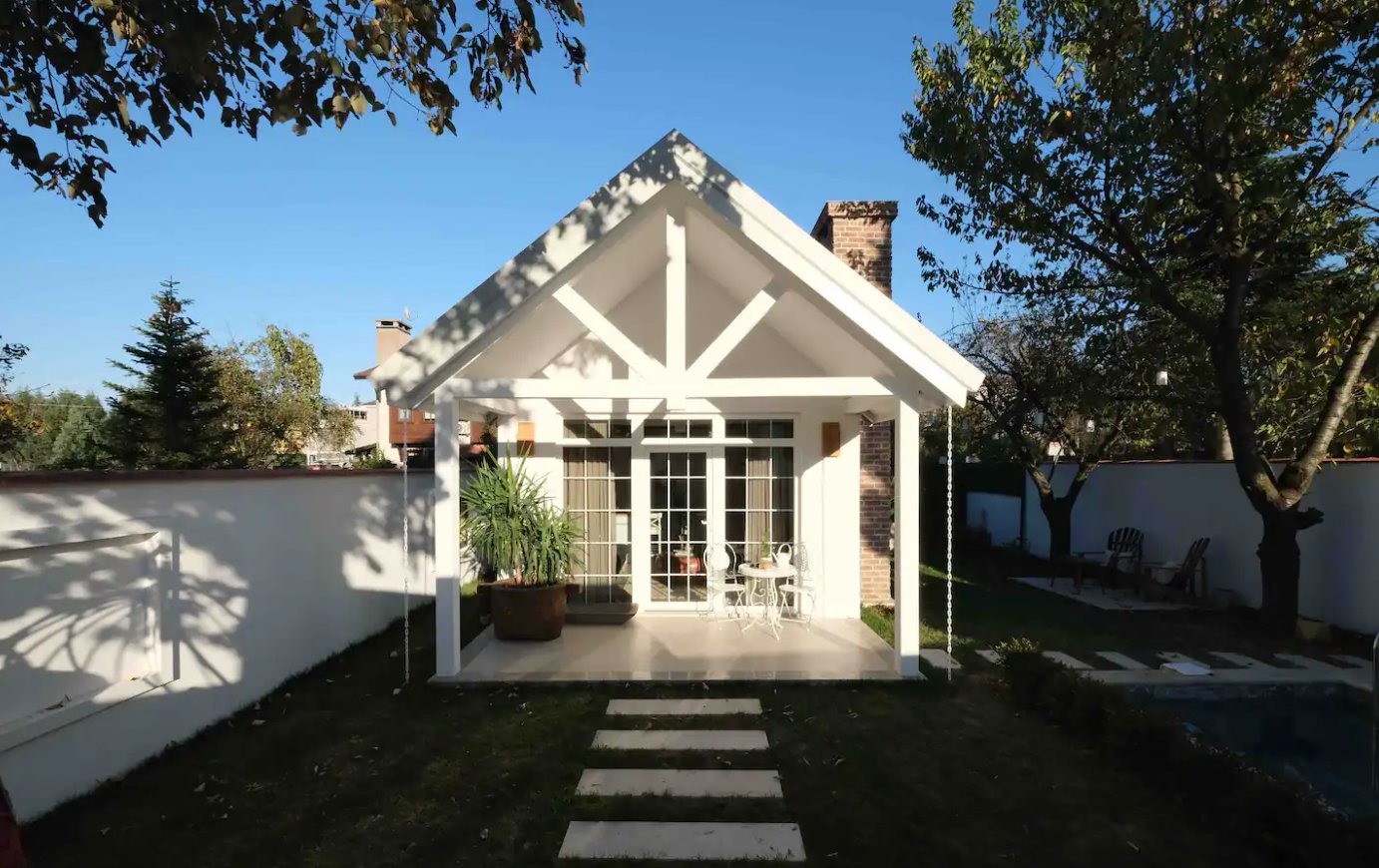 L'intérieur de cette magnifique minimaison va vous donner envie de la louer