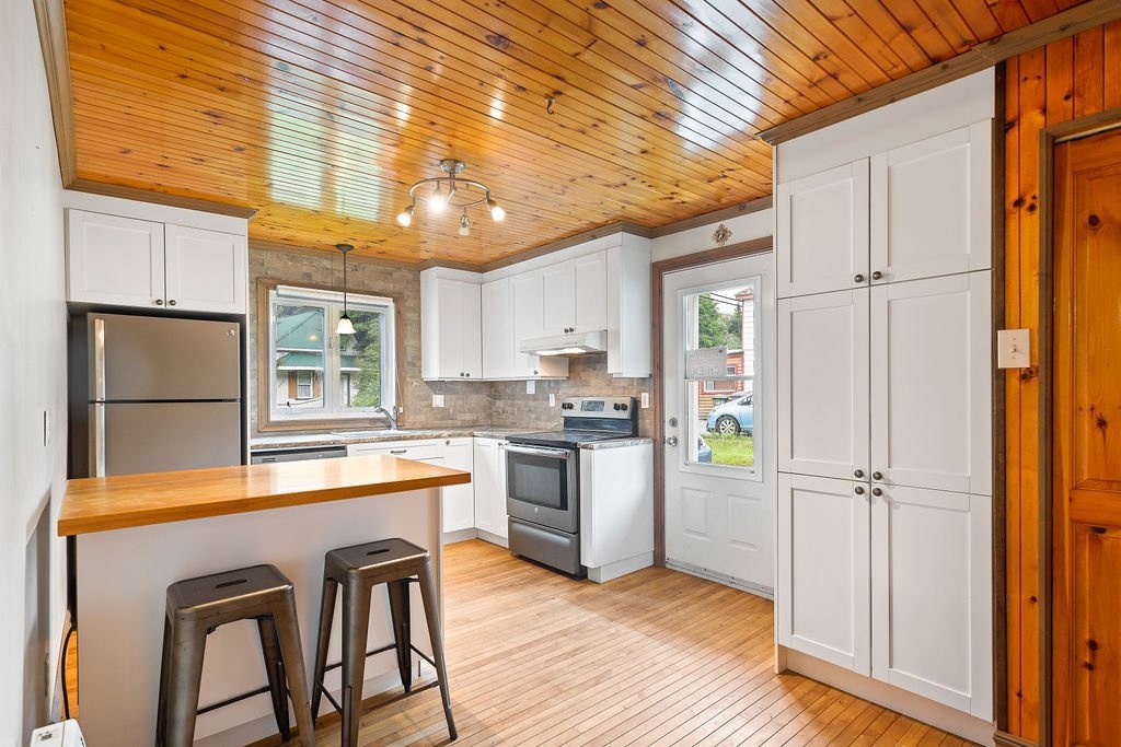 Venez découvrir les autres pièces de cette charmante maison de 297 000 $