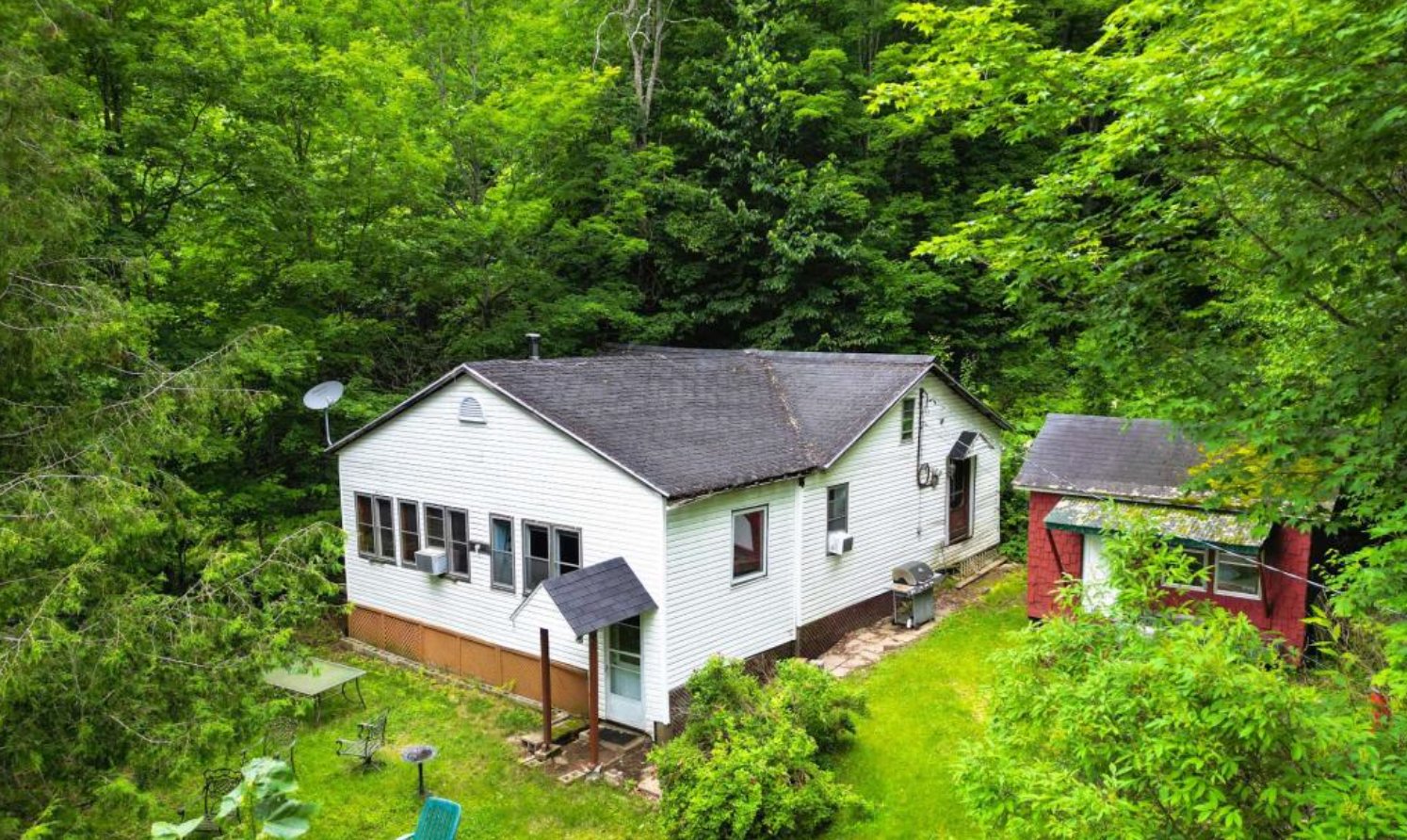 Une véritable aubaine : maison de 2 chambres pour moins de 100 000 $