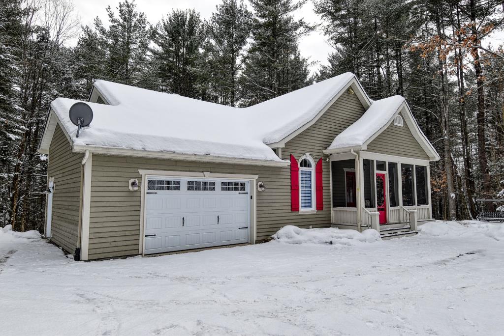 Propriété champêtre-chic au coeur d'un boisé intime de 68 703 pi² dans Lanaudière