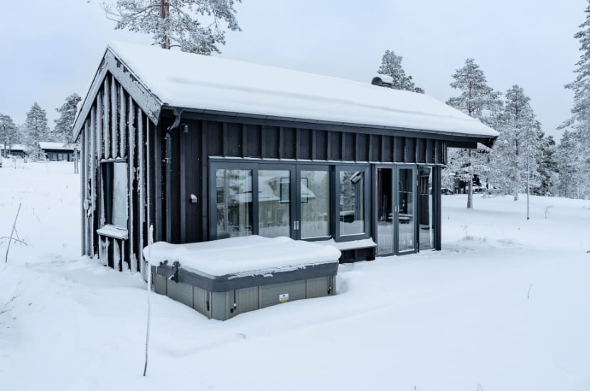 Vous tomberez sous le charme de cette mini maison habitable 4 saisons