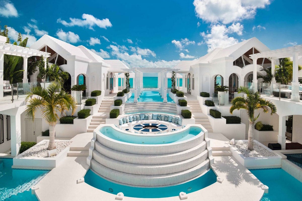 Opulente villa en bord de mer aux îles Turques et Caïques