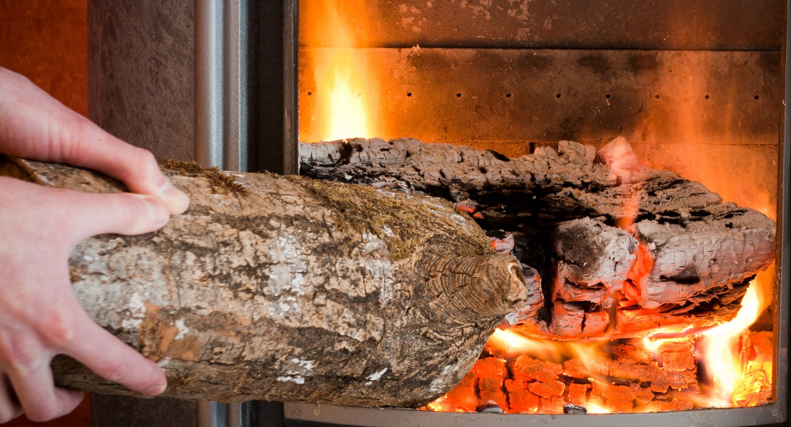 Des interdictions de chauffage au bois à venir cet hiver.