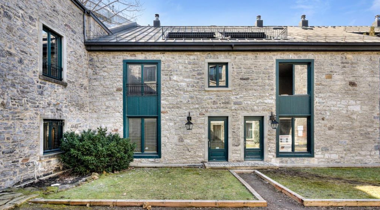 Magnifique maison ancestrale à vendre dans le Vieux-Montréal