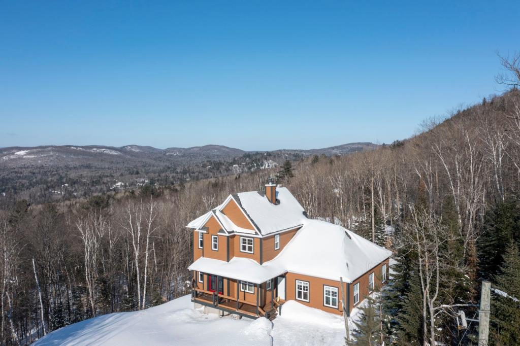 Ravissant cottage tout confort avec piscine intérieure et vue imprenable sur les montagnes