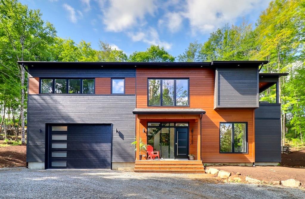 Prix révisé! Époustouflant clés en main à concept ouvert en harmonie avec la nature et les montagnes environnantes