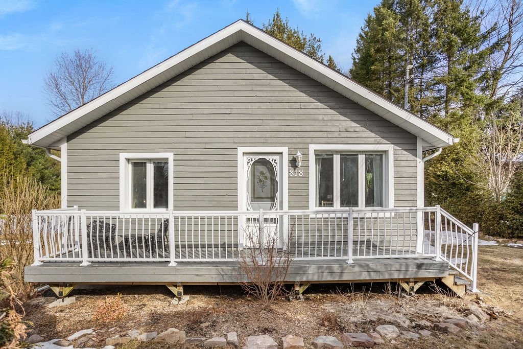 Coquette maison de 309 900 $ ayant reçu plusieurs rénovations