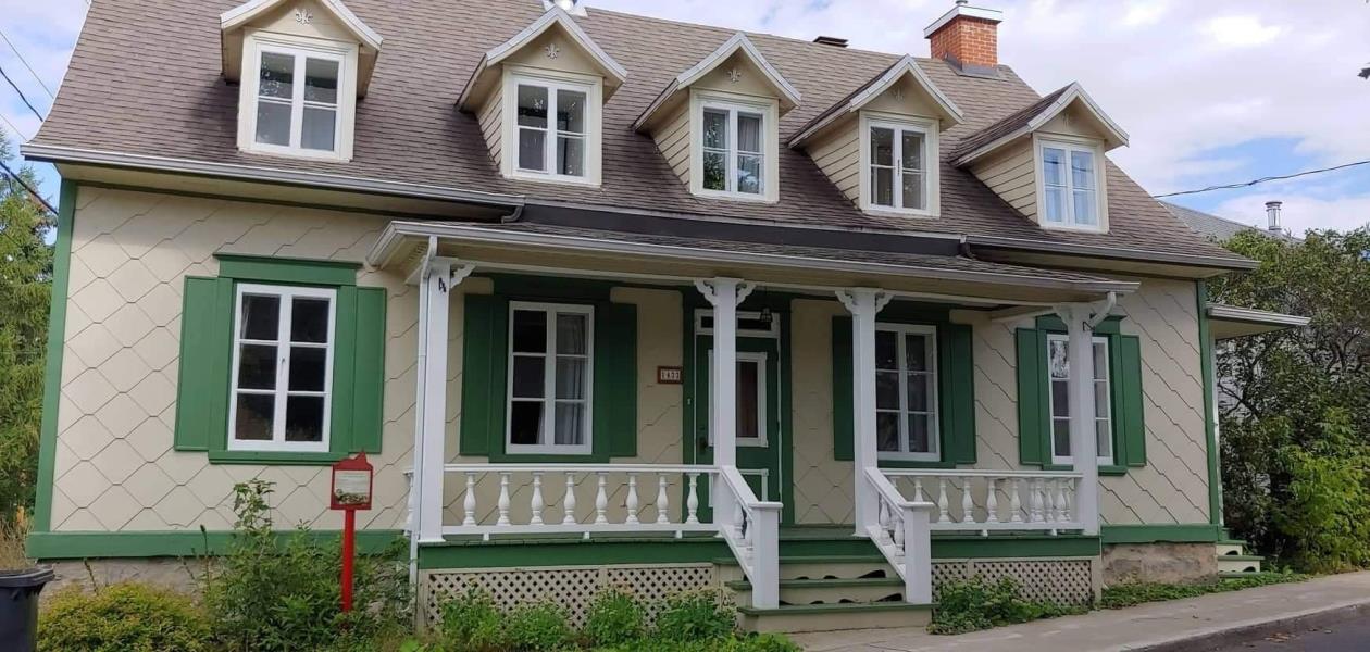 Belle maison ancestrale de 394 000 $ n'ayant pas perdu son cachet unique