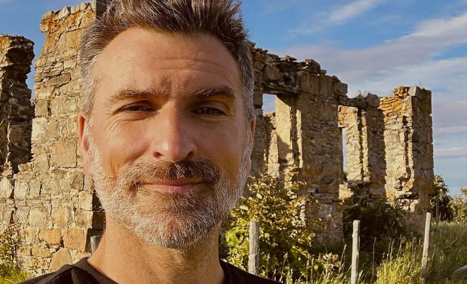 Jean-Thomas Jobin change complètement de look et vous risquez d'être surpris