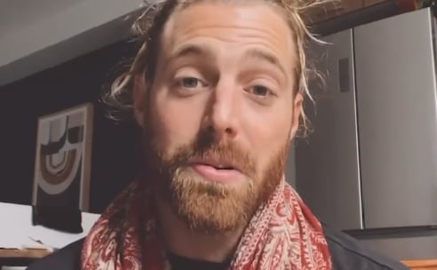 Jonathan Roy s’apprête à adopter un enfant avec sa blonde libertine