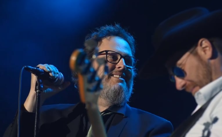 Moment fort en émotions pour le retour des Cowboys Fringants sur scène à Rimouski