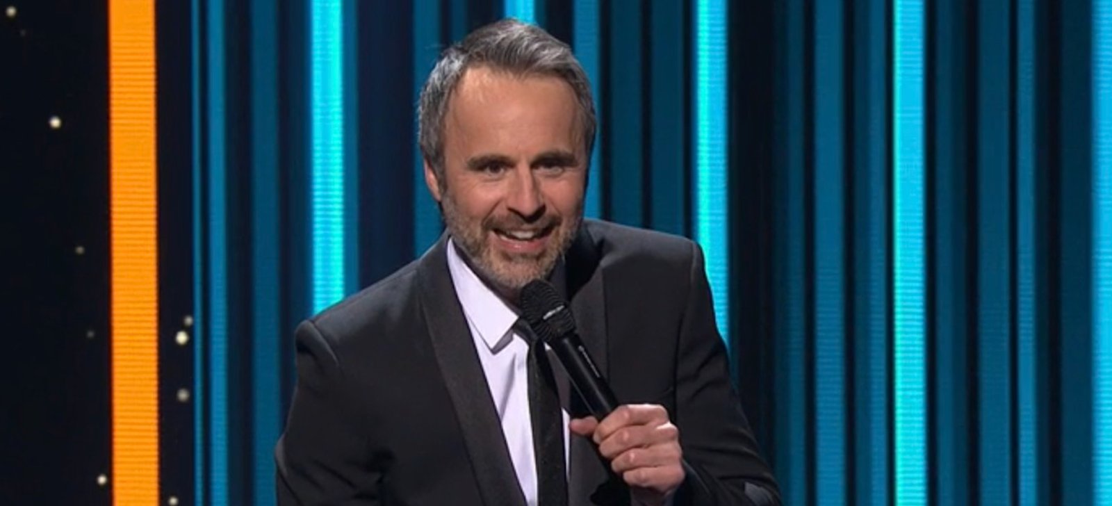 Louis-José Houde envoie un jab bien placé à Guillaume Lemay-Thivierge en ouverture de l'ADISQ