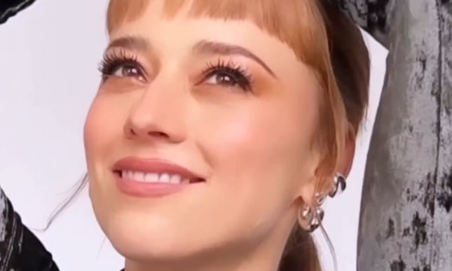 Karine Vanasse est absolument renversante avec son nouveau look