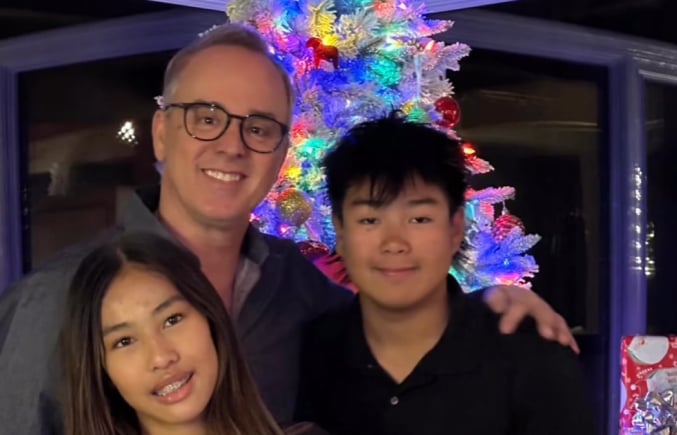 Gino Chouinard dévoile de nouvelles photos de sa dernière année avec de beaux moments en famille